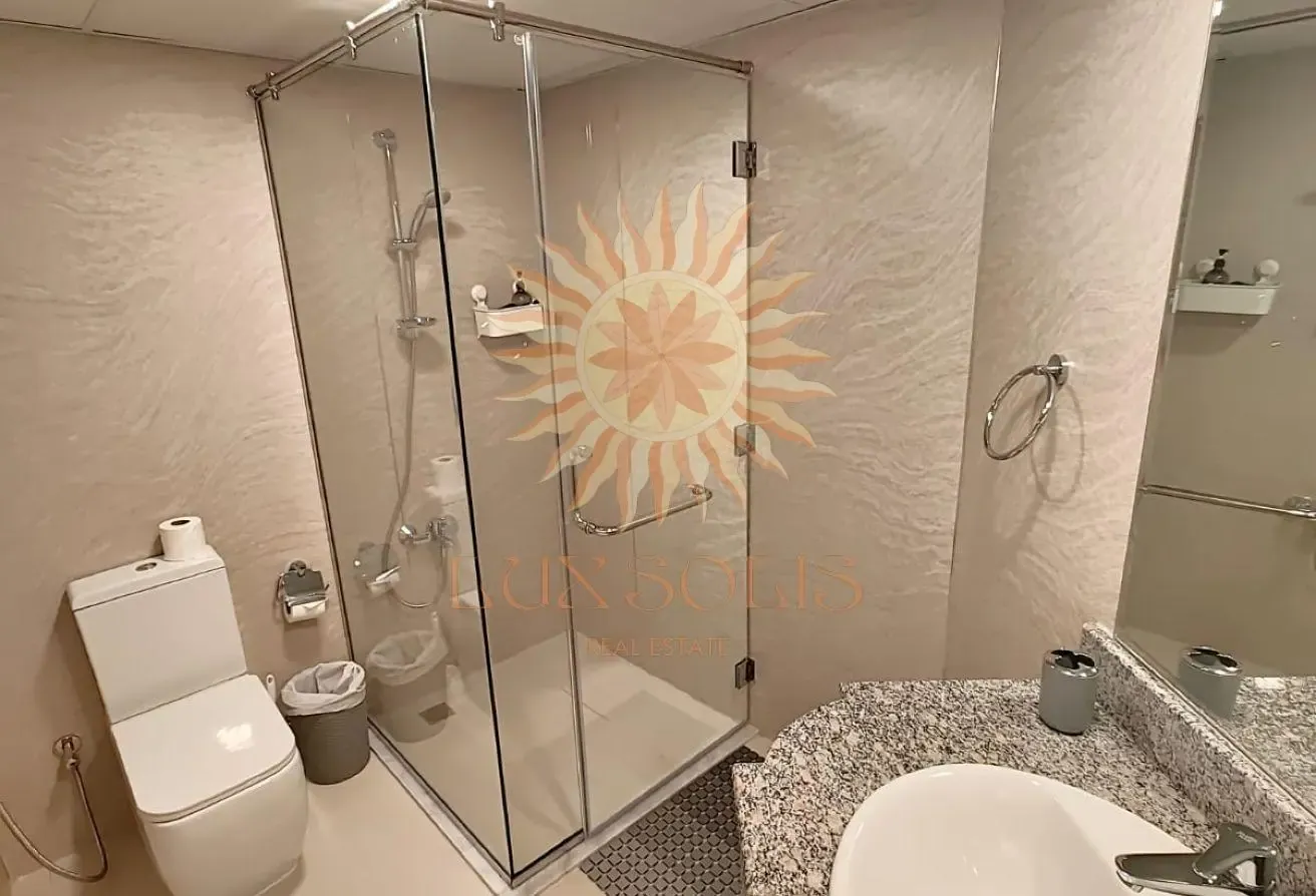 LOW-RISE BUILDING | FURNISHED | QUIET AREA