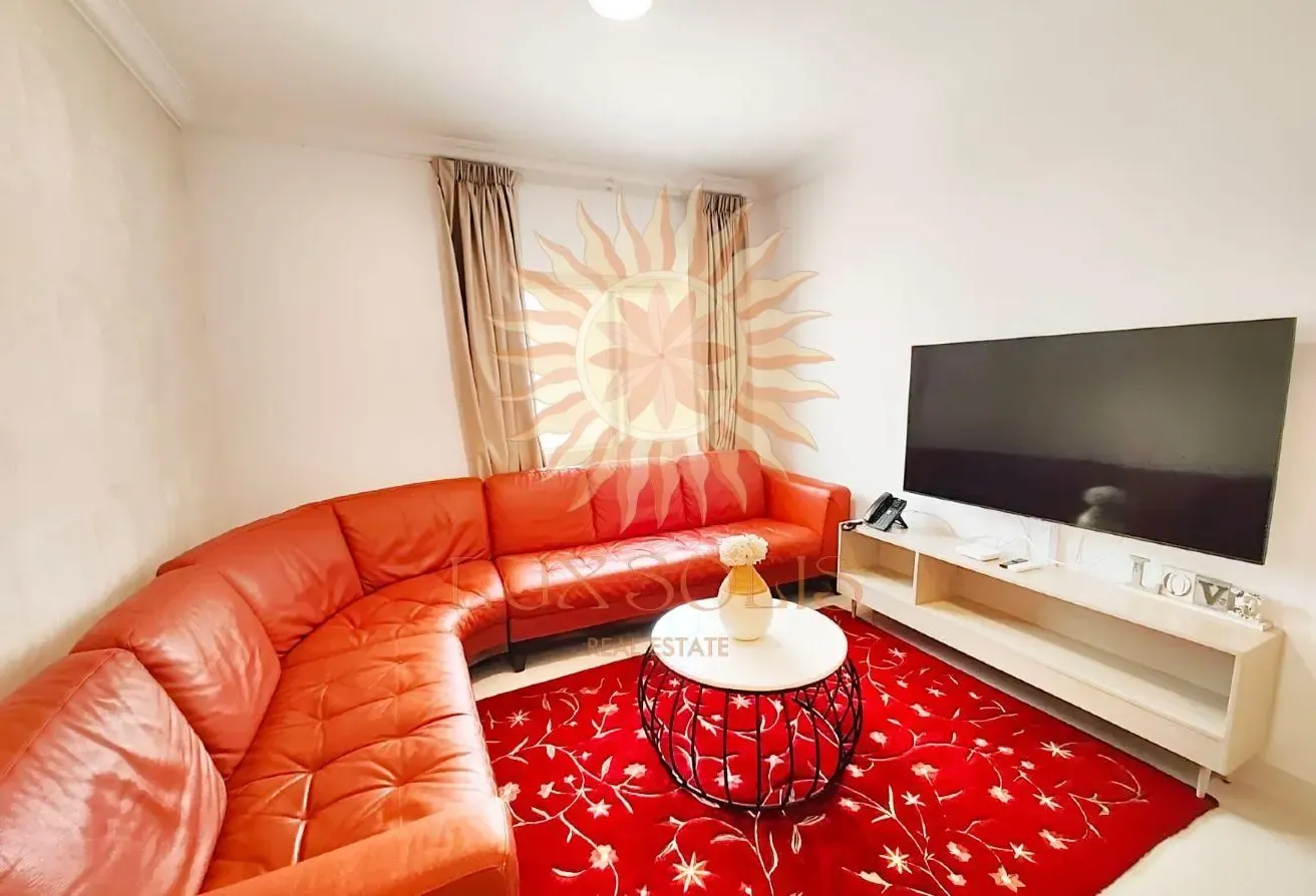 LOW-RISE BUILDING | FURNISHED | CALM AREA