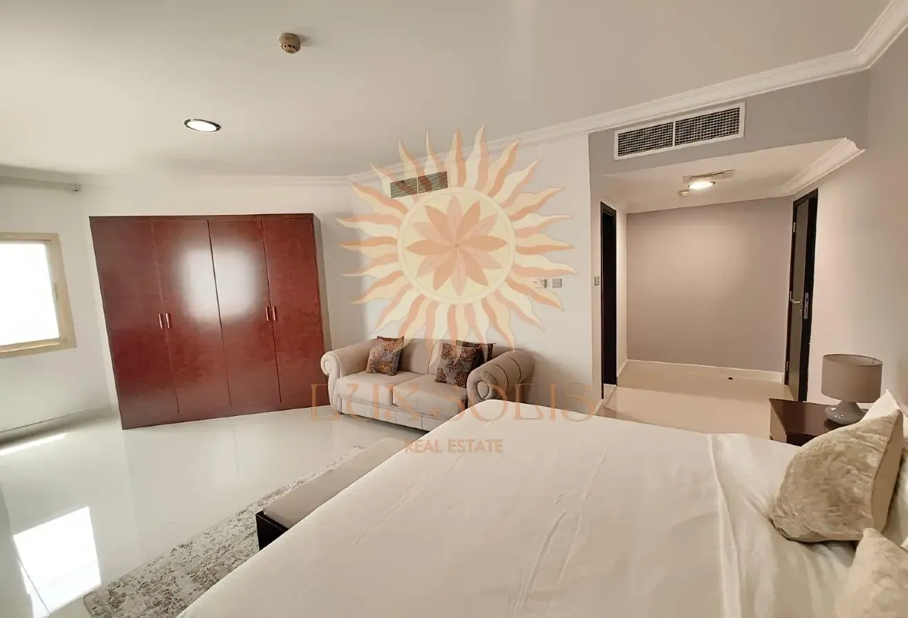 LOW-RISE BUILDING | FURNISHED | CALM AREA