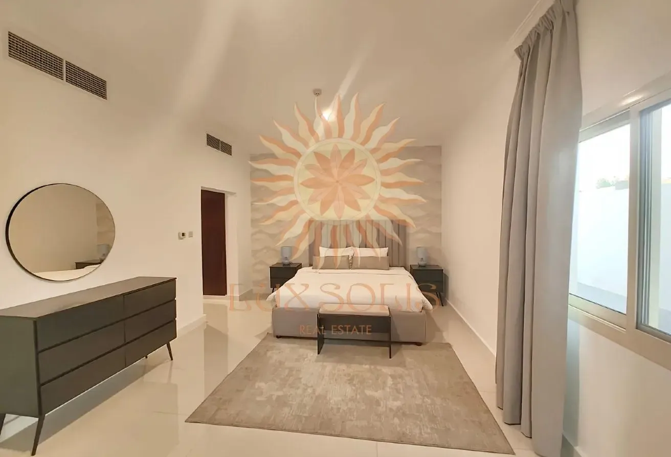 LOW-RISE BUILDING | FURNISHED | CALM AREA