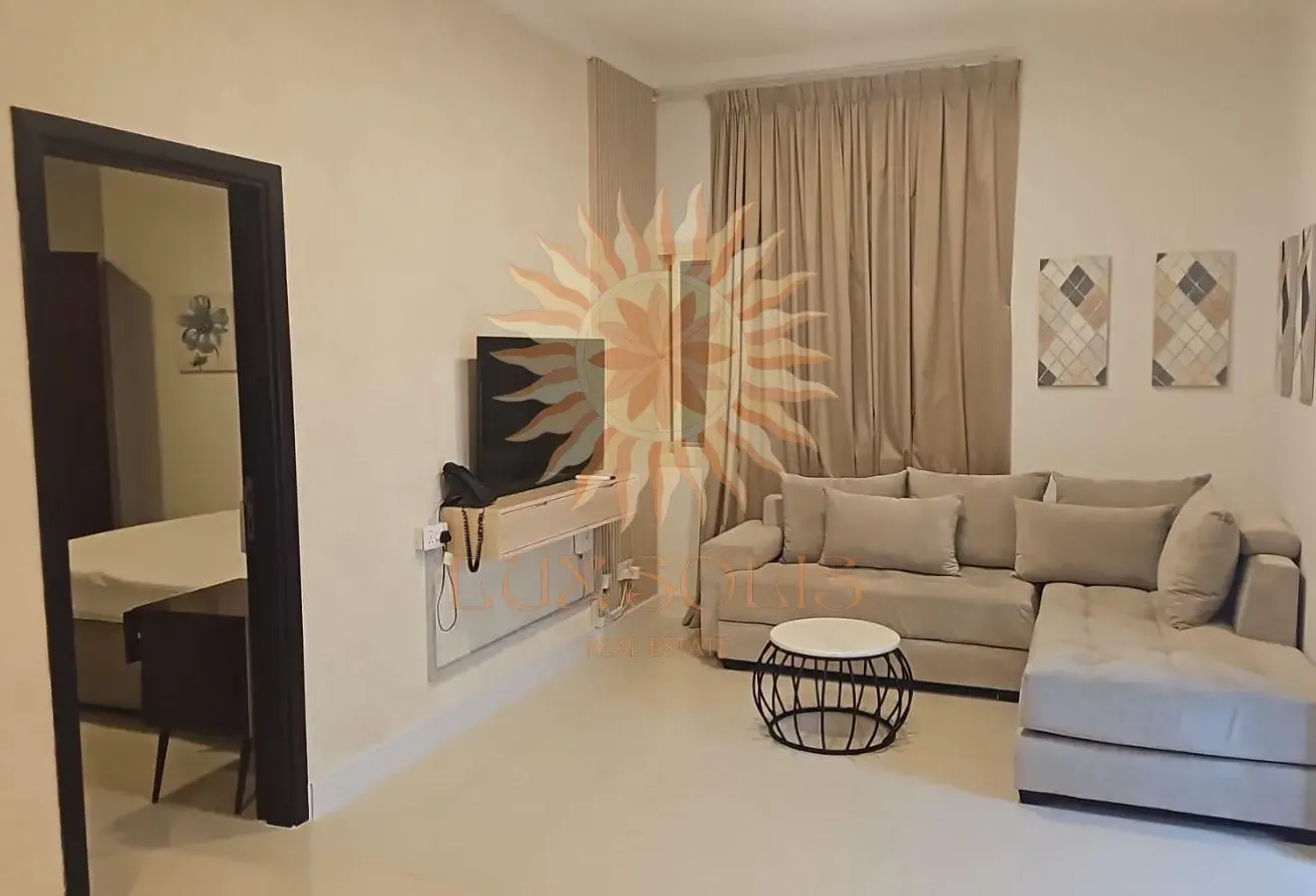LOW-RISE CALM BUILDING | FURNISHED | FOR FAMILY