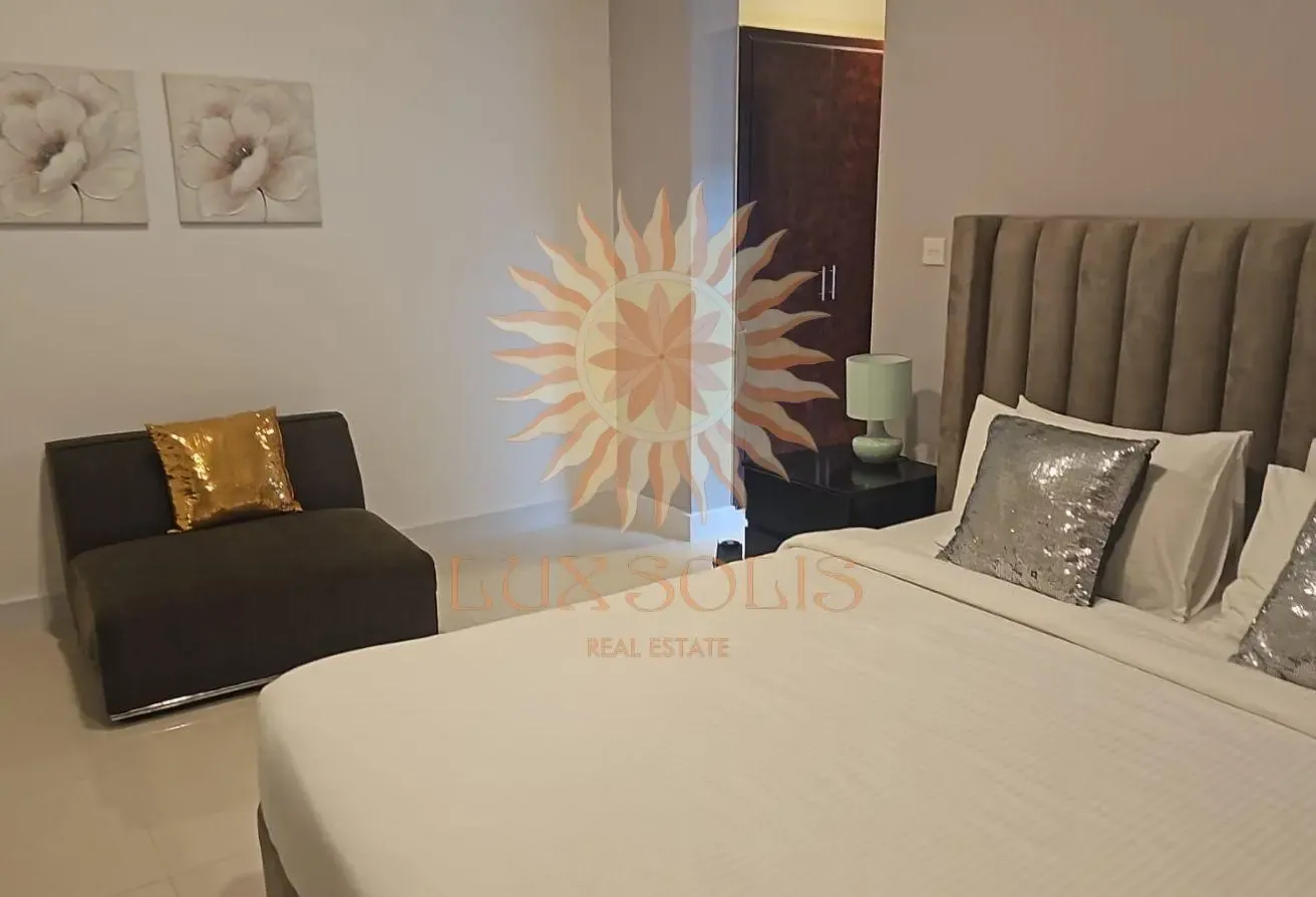 LOW-RISE CALM BUILDING | FURNISHED | FOR FAMILY