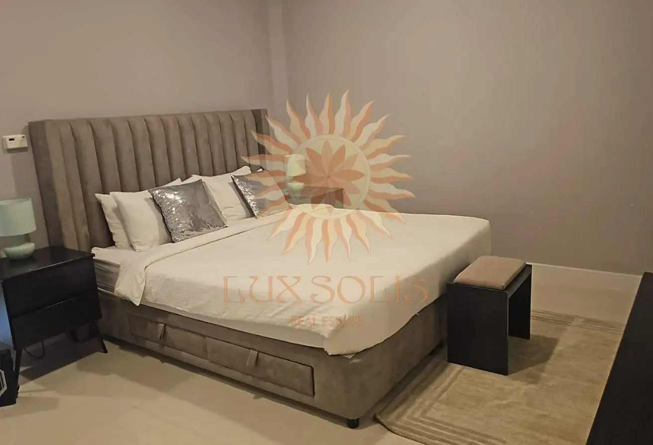 LOW-RISE CALM BUILDING | FURNISHED | FOR FAMILY