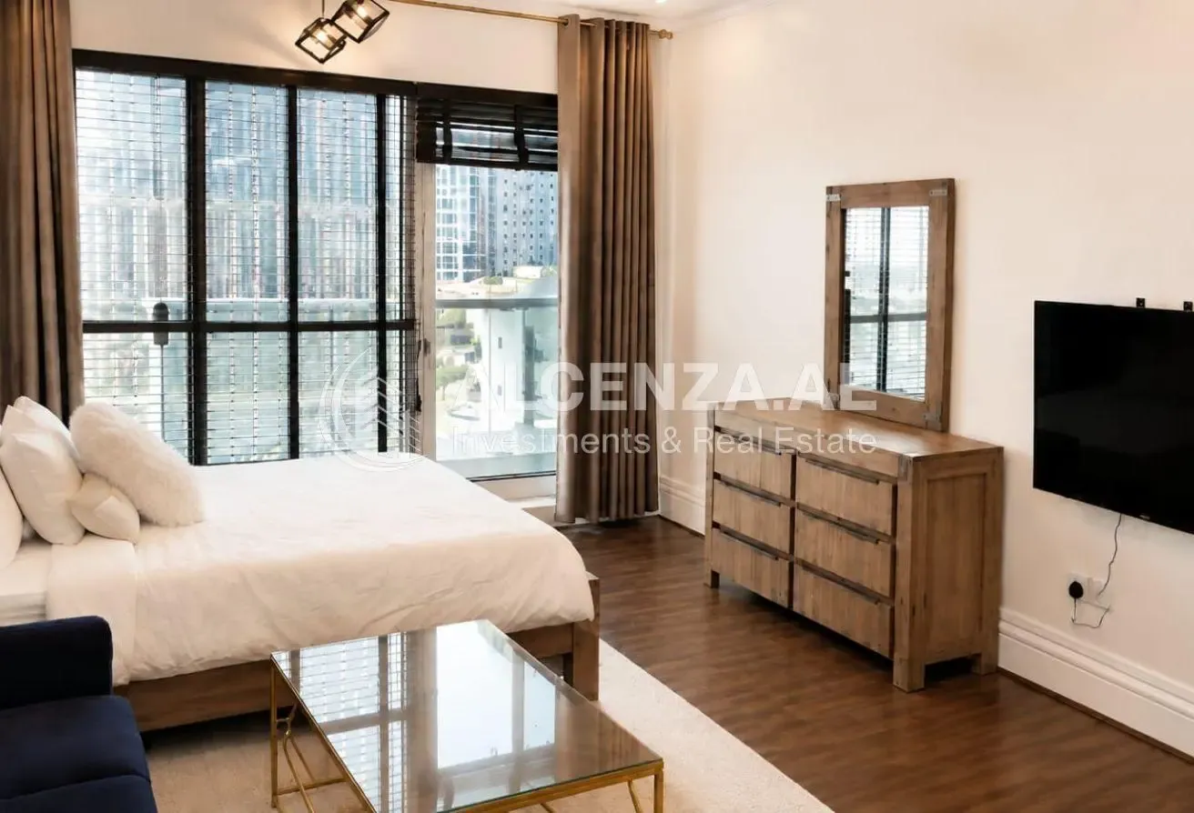Fully Furnished | Vacant | Kitchen Appliances