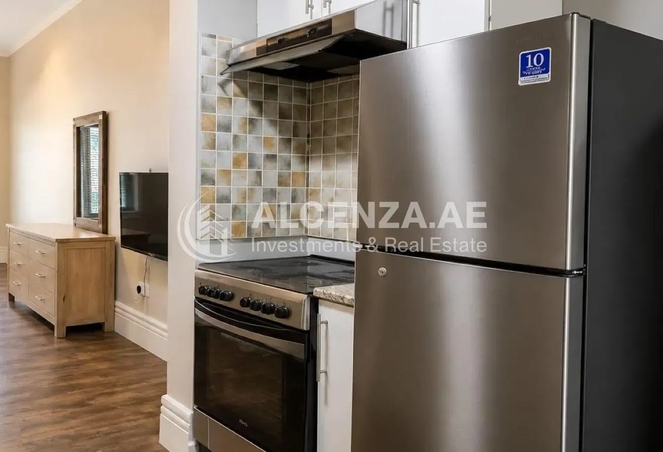 Fully Furnished | Vacant | Kitchen Appliances