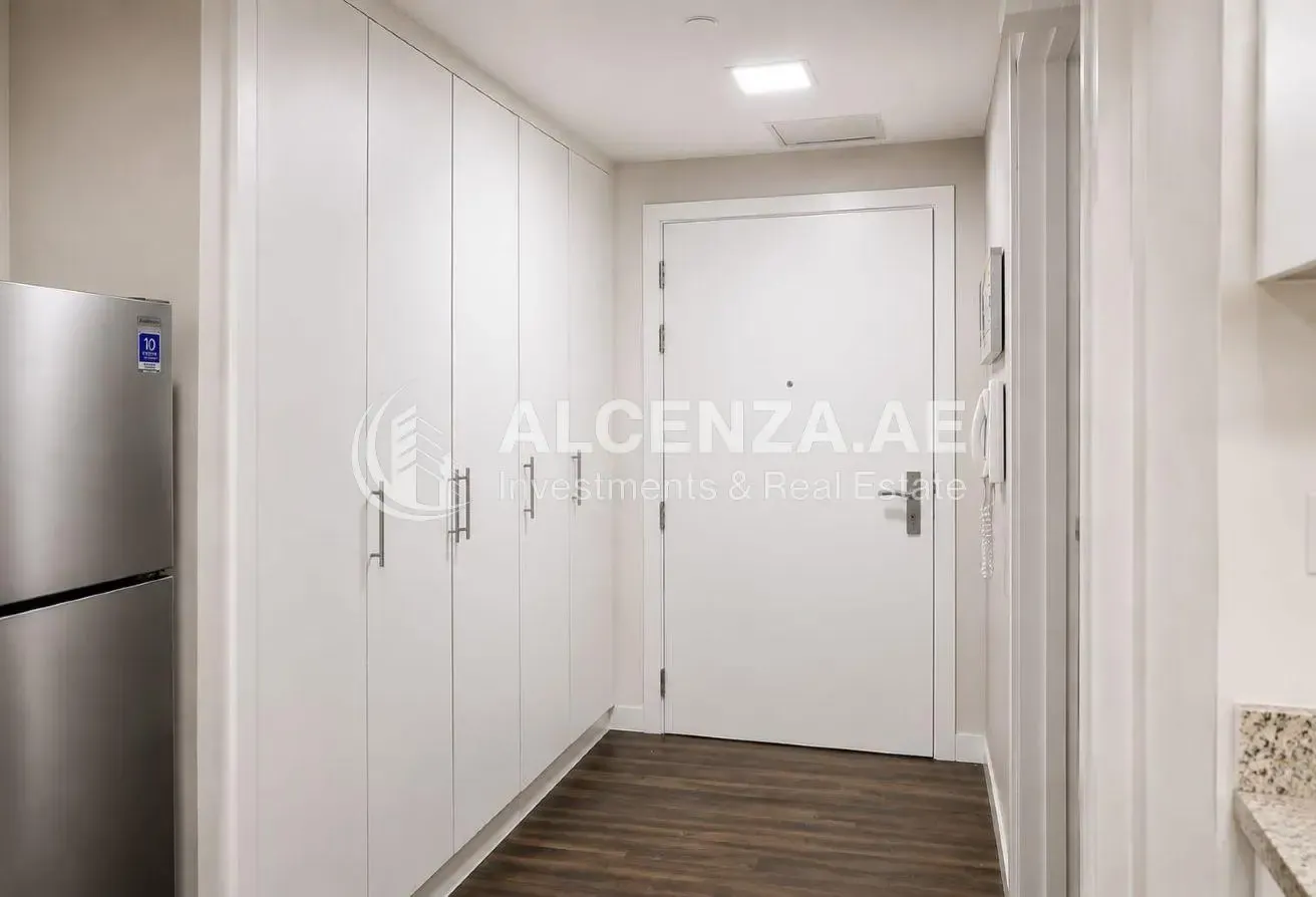 Fully Furnished | Vacant | Kitchen Appliances