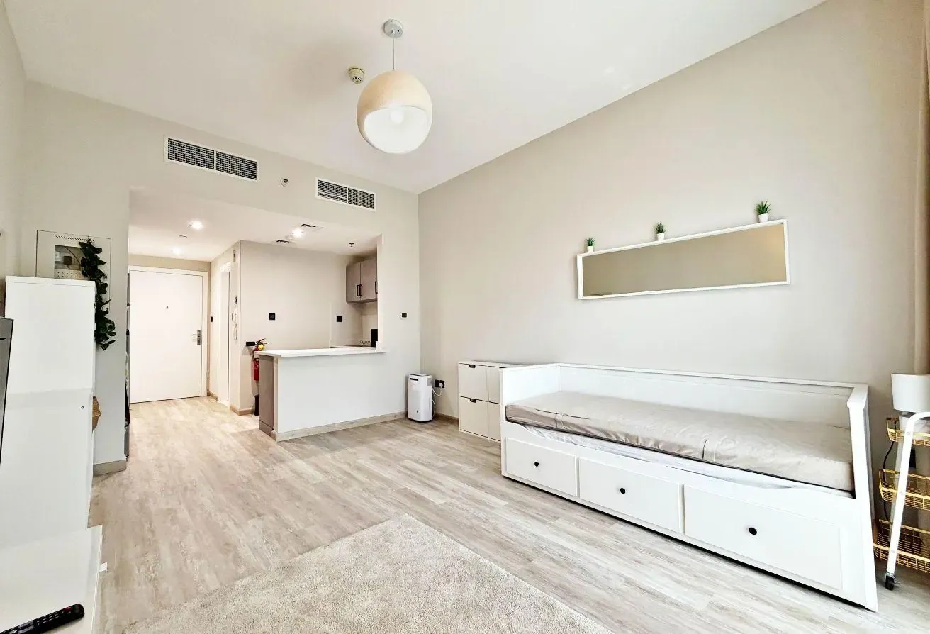 Cozy | Upgraded Bathroom & Kitchen | Available