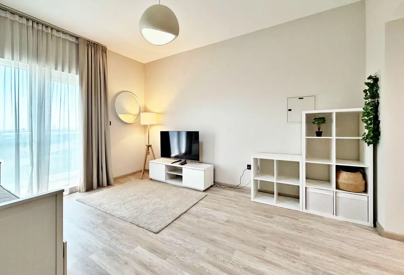 Cozy | Upgraded Bathroom & Kitchen | Available