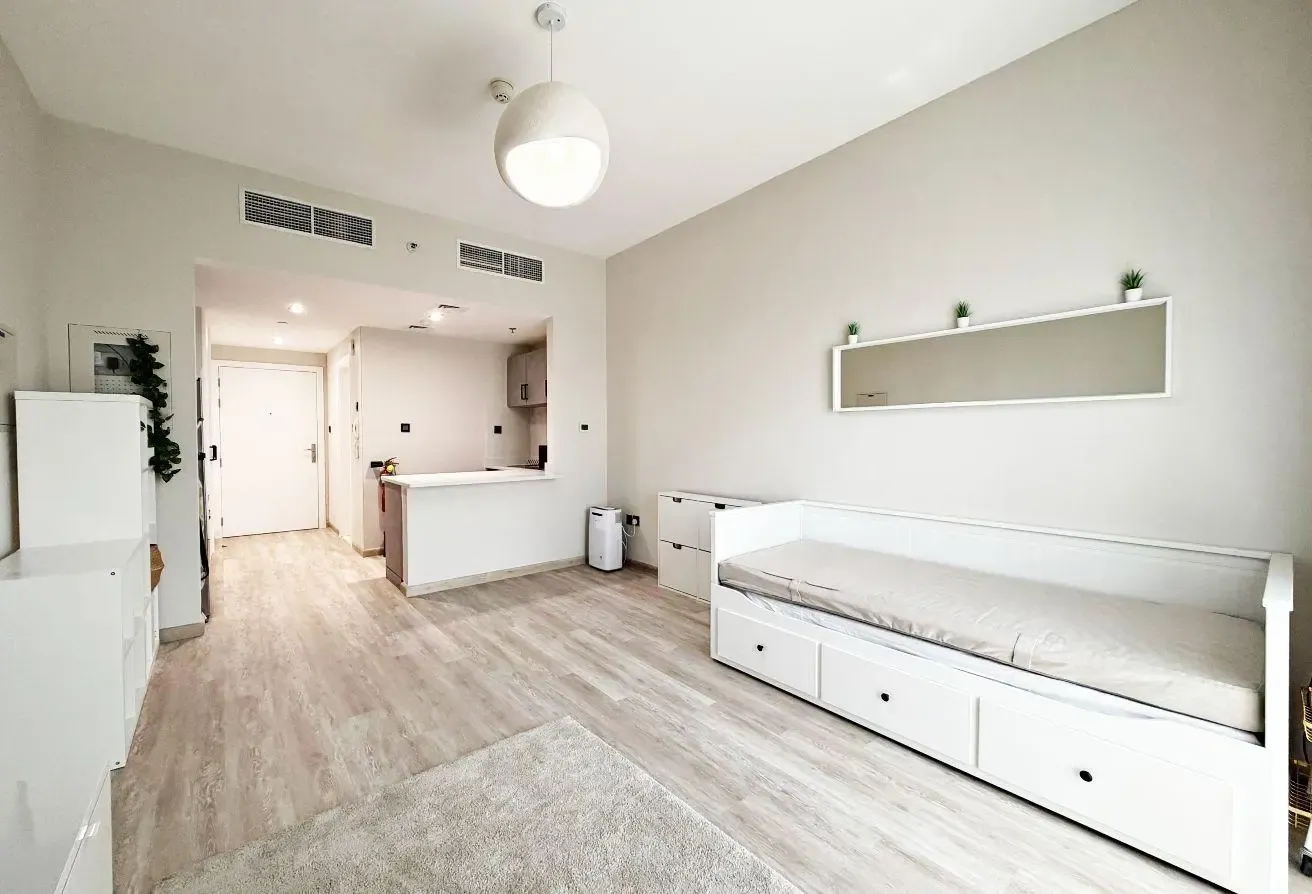 Cozy | Upgraded Bathroom & Kitchen | Available