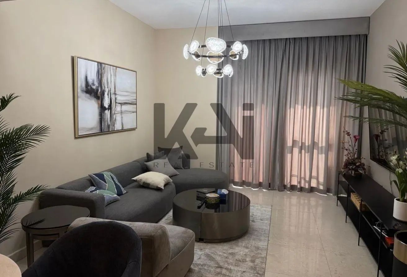 Bright & Cozy | Fully Furnished | High Floor