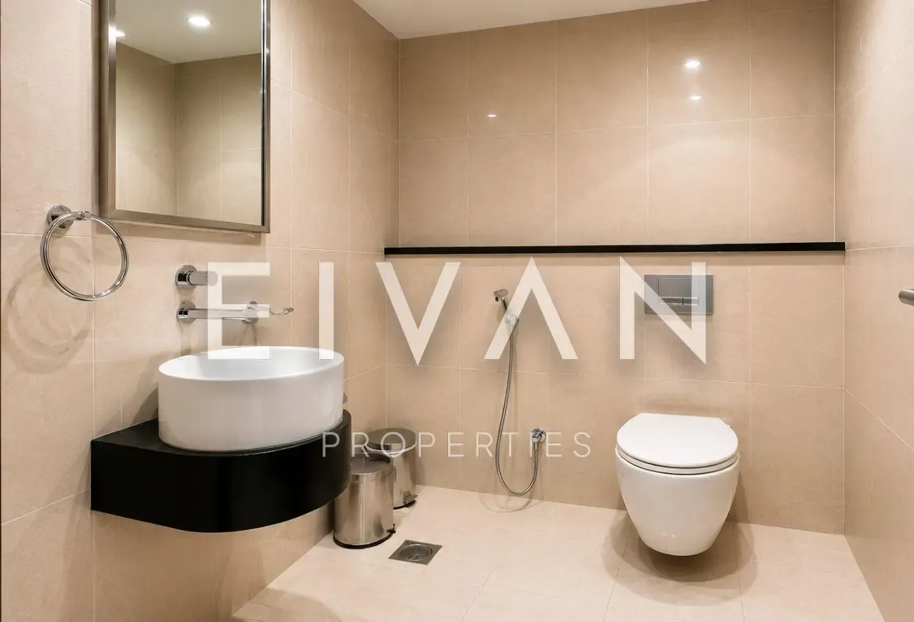 Lake View Apartment | Near DMCC Metro | High Floor