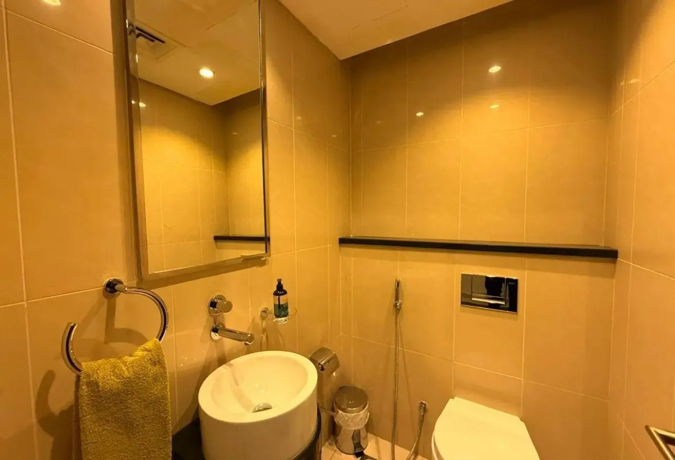 Fully Furnished 2-Bedroom Apartment | Bonnington