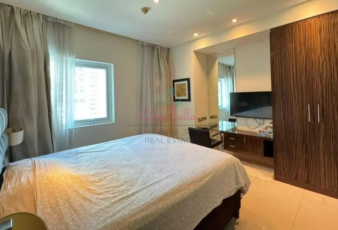 Fully Furnished | Lake View | Close to Metro