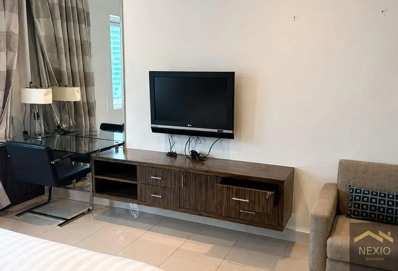 Bright unit | High Floor | Ready to Move