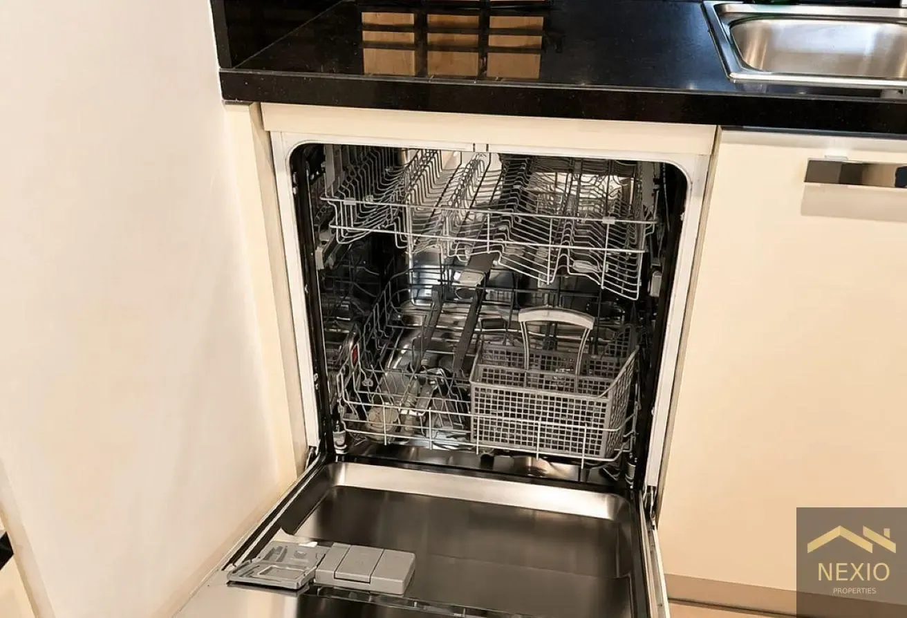 Bright unit | High Floor | Ready to Move