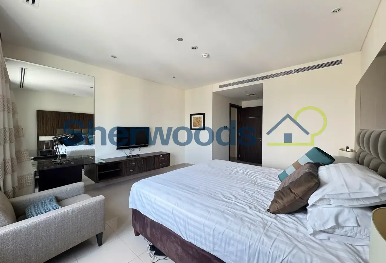 Chic JLT Residence | High Floor | Balcony Views