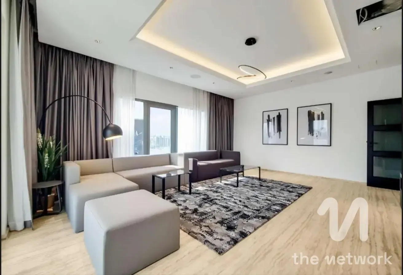 Upgraded 4BR Villa | Prime Palm Jumeirah Living