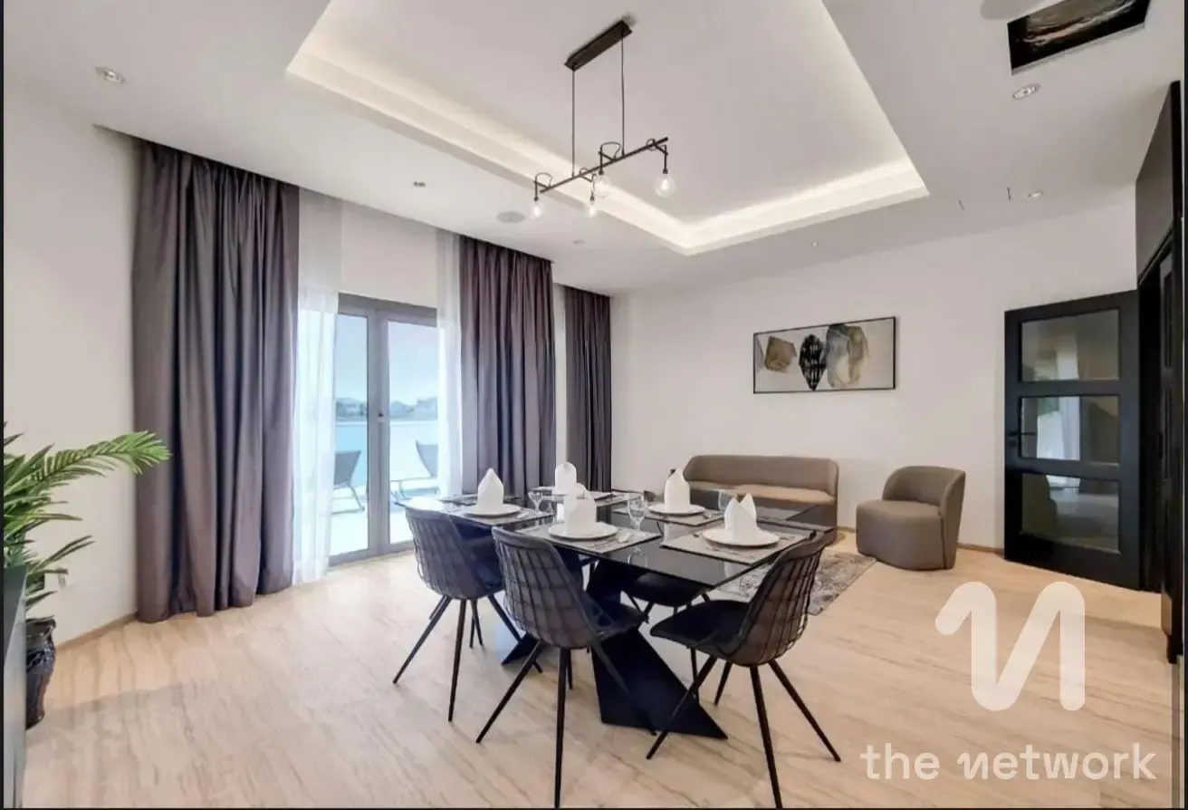 Upgraded 4BR Villa | Prime Palm Jumeirah Living