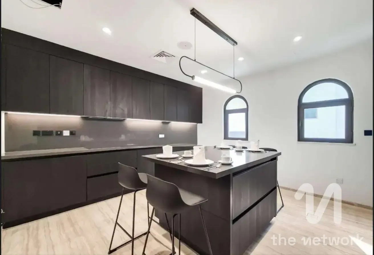 Upgraded 4BR Villa | Prime Palm Jumeirah Living
