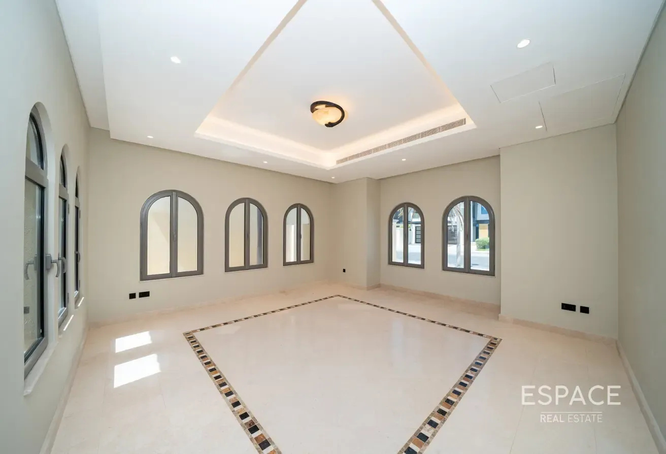 Unfurnished | High Number | Skyline Views
