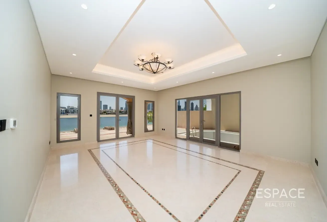 Unfurnished | High Number | Skyline Views