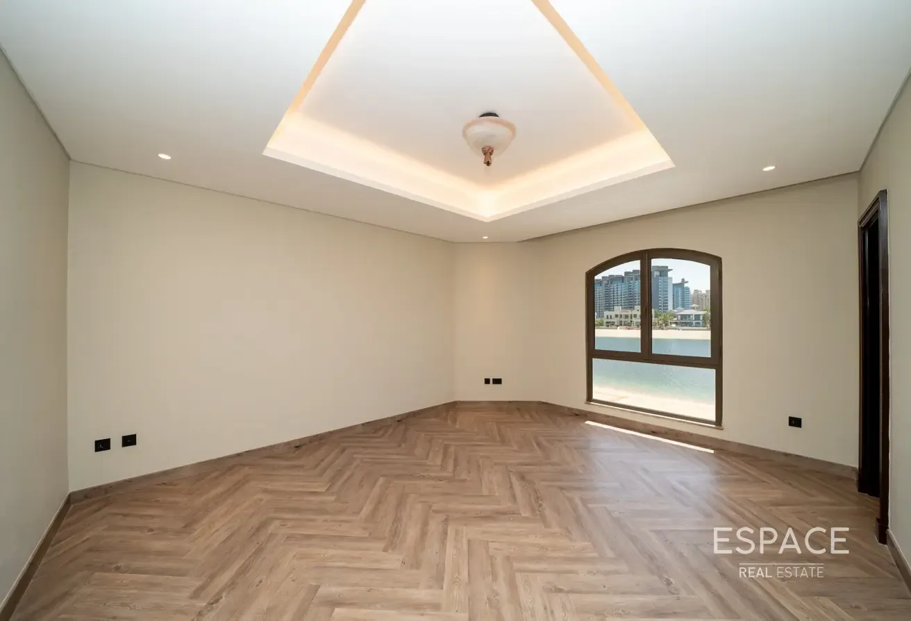 Unfurnished | High Number | Skyline Views