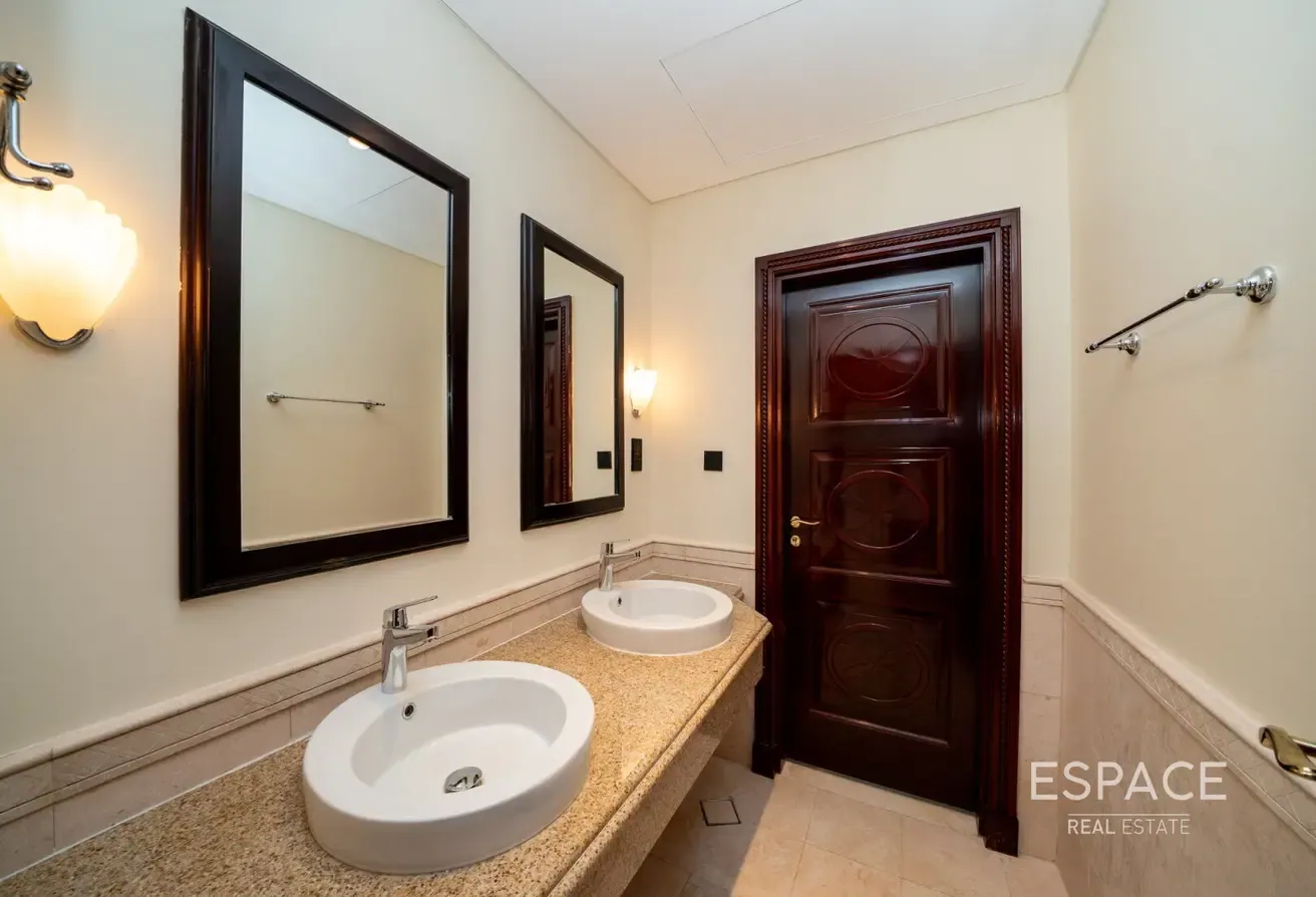 Unfurnished | High Number | Skyline Views