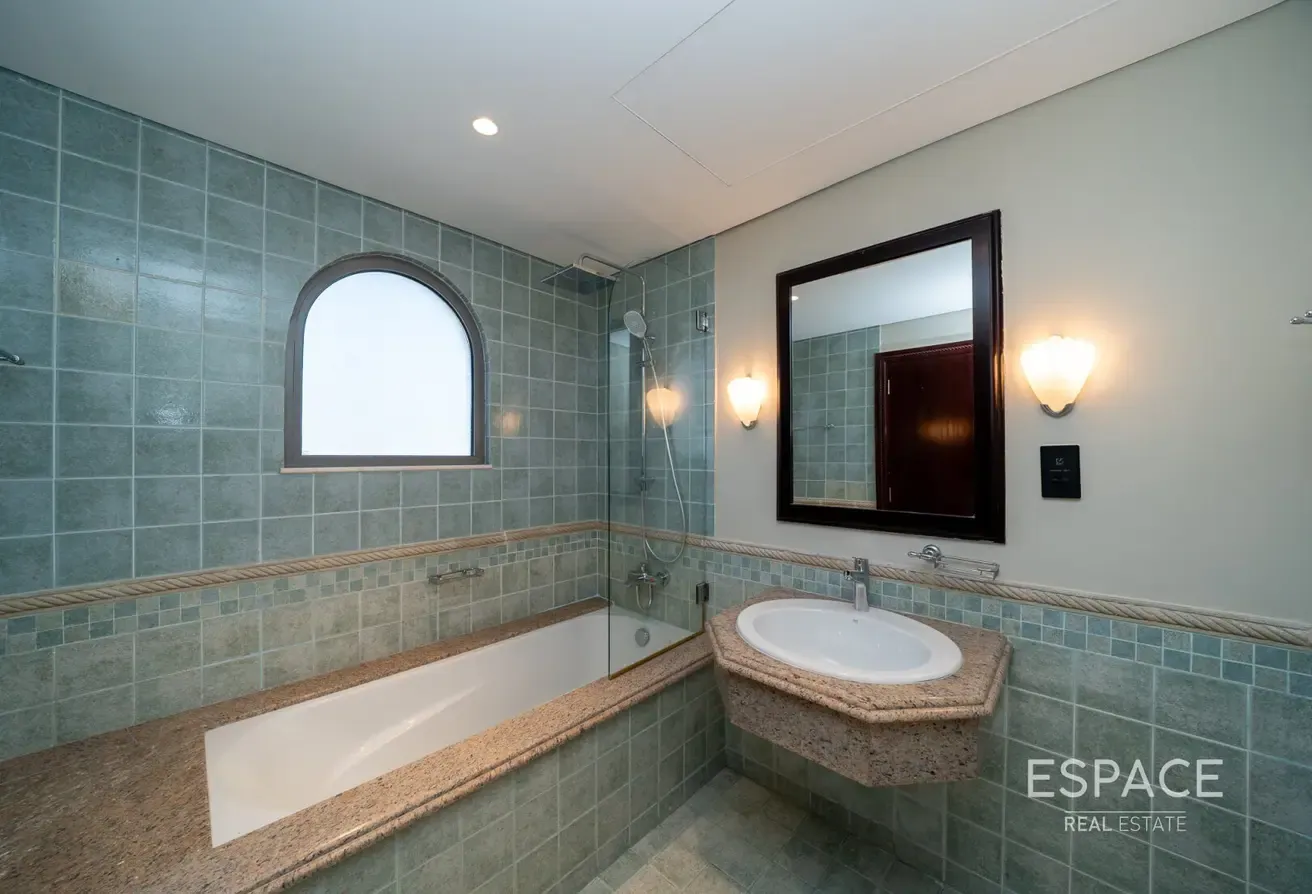 Unfurnished | High Number | Skyline Views