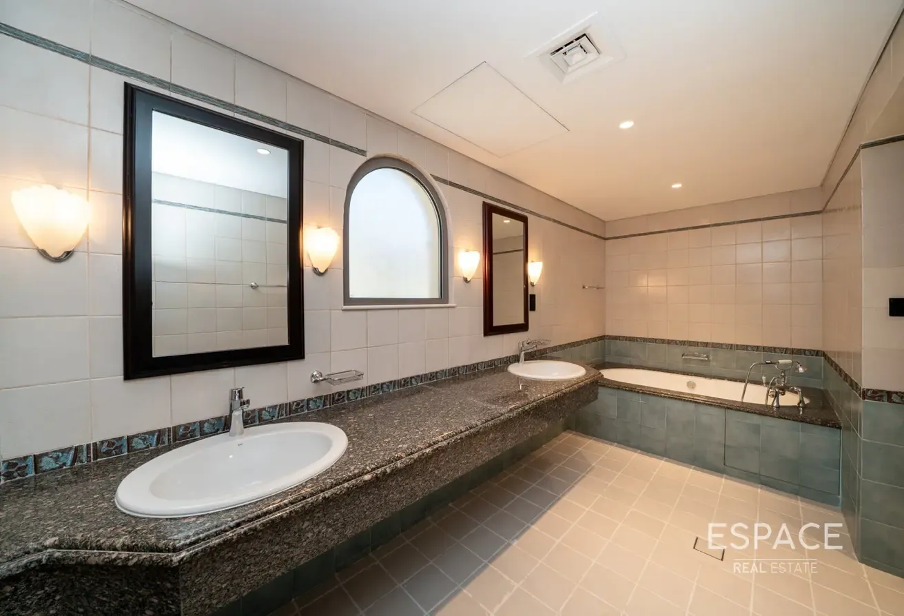 Unfurnished | High Number | Skyline Views
