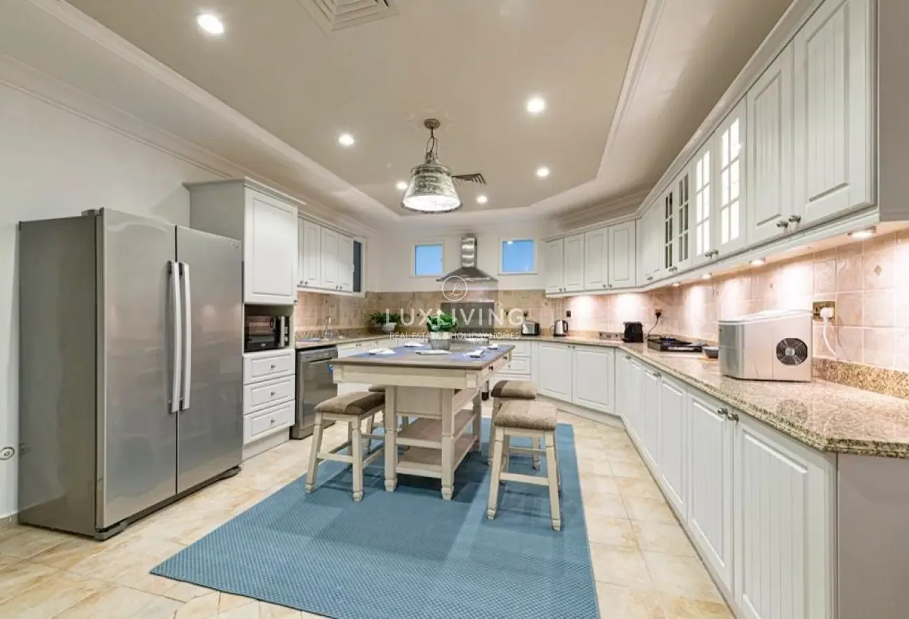 Fully Furnished | High Number | Marina Skyline