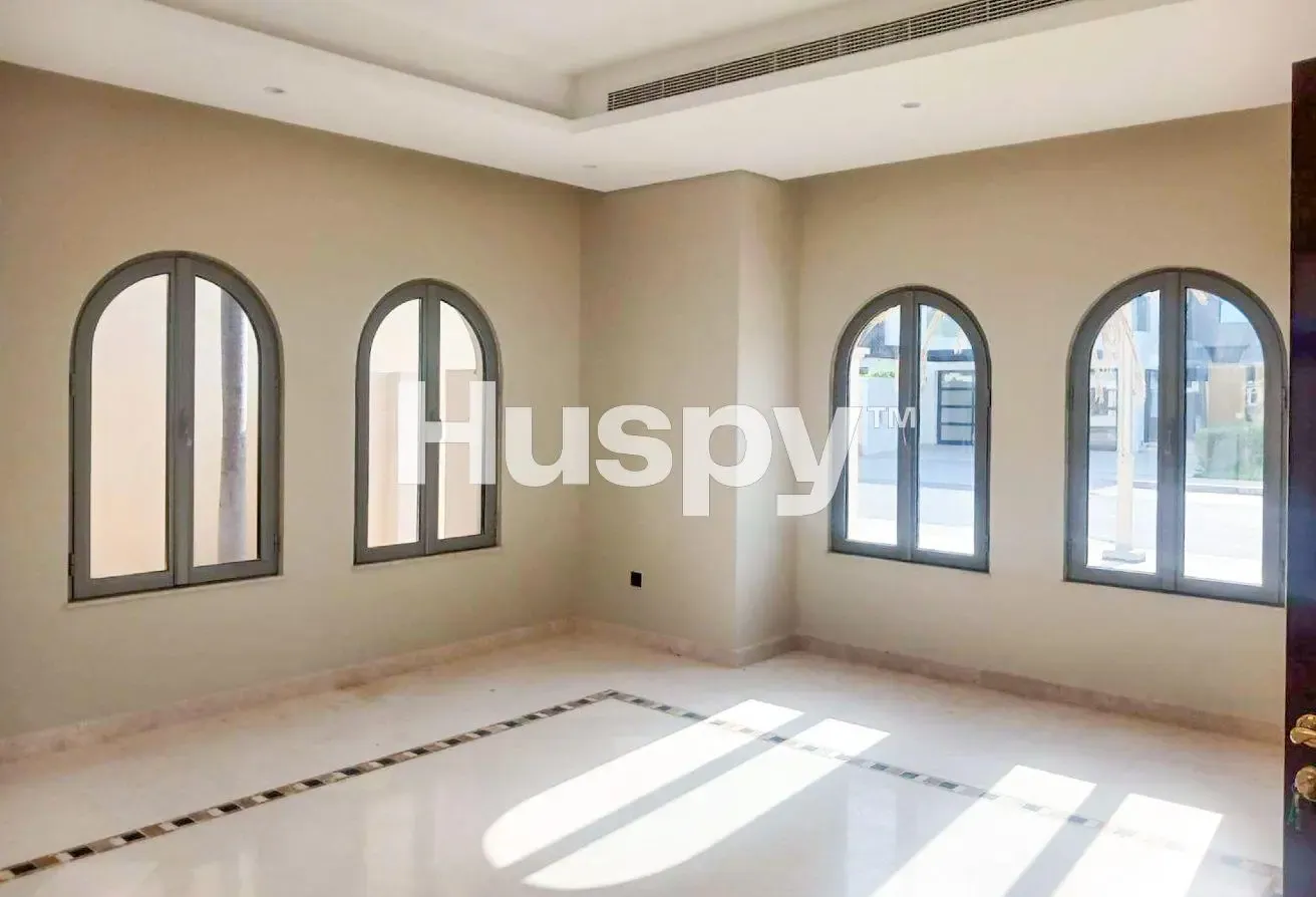 Private Pool | Vacant Now | Direct Beach Access