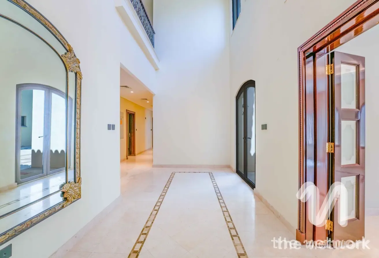 Luxury 4BR Villa | Beach Access | Spacious