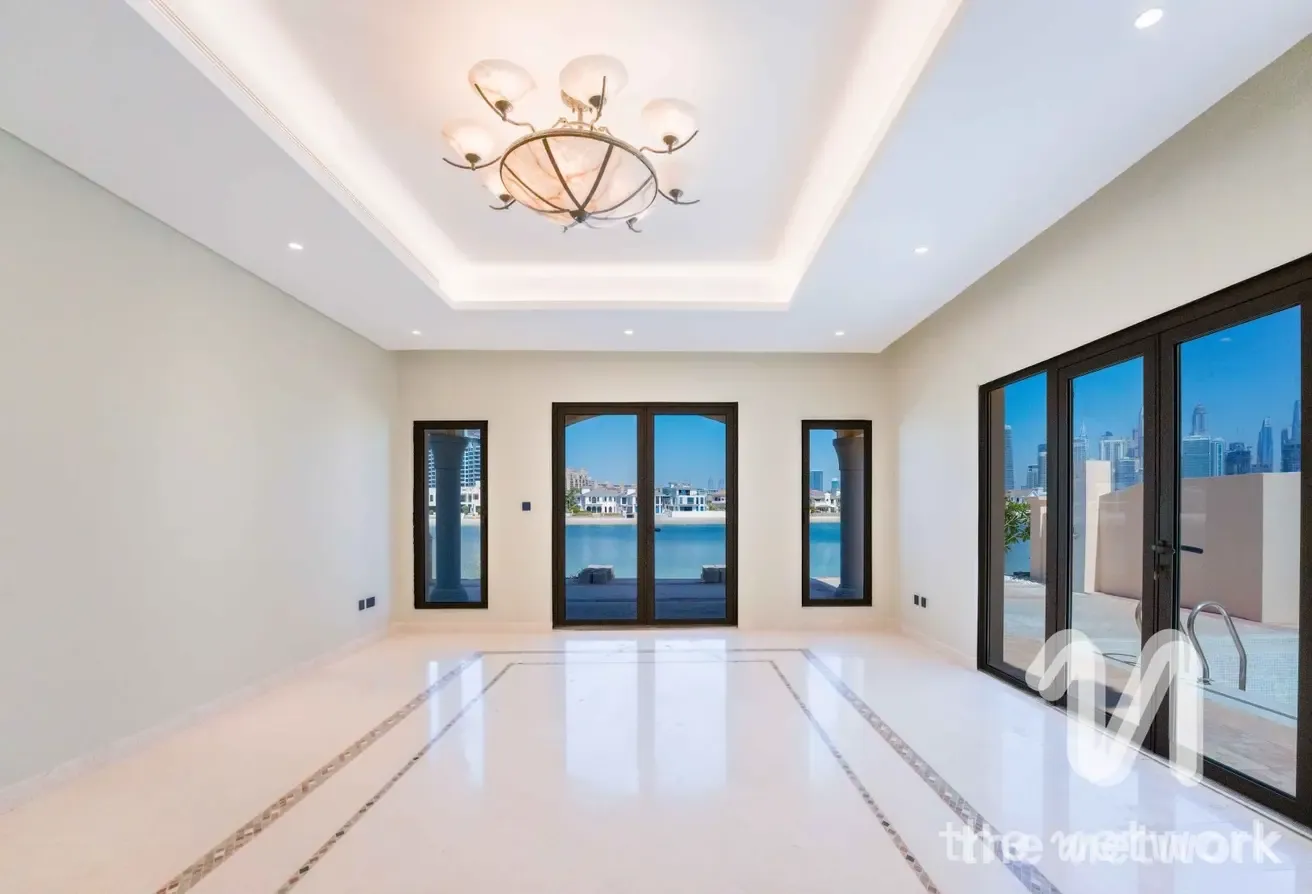 Luxury 4BR Villa | Beach Access | Spacious