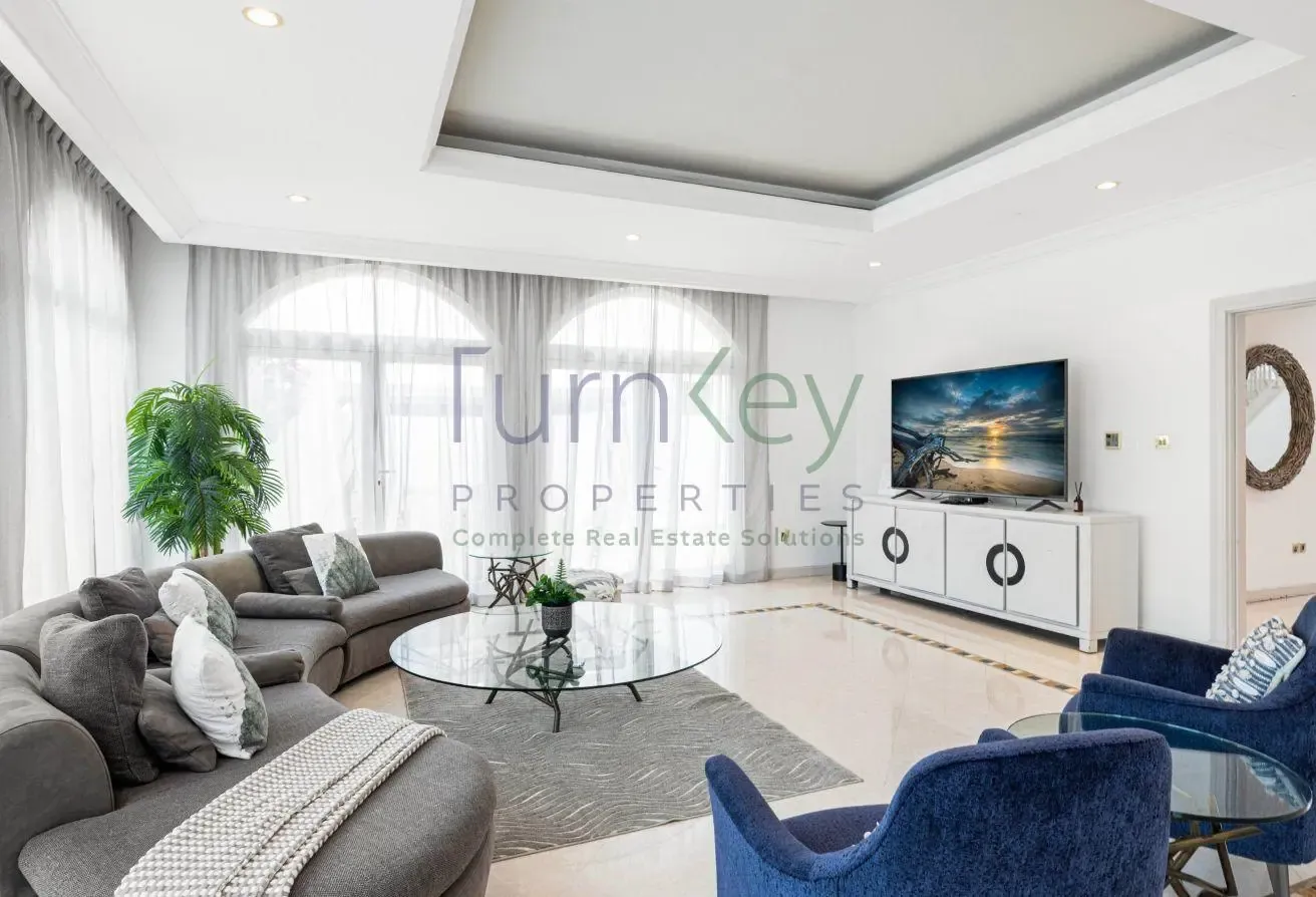 FULLY FURNISHED ATRIUM ENTRY I SKYLINE VIEW