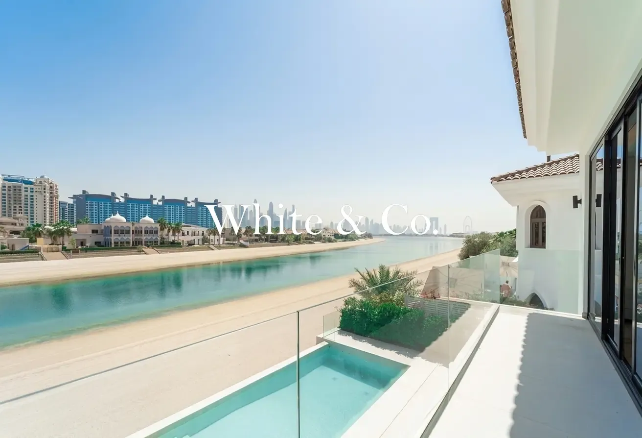 Fully Renovated | infinity Pool | Skyline
