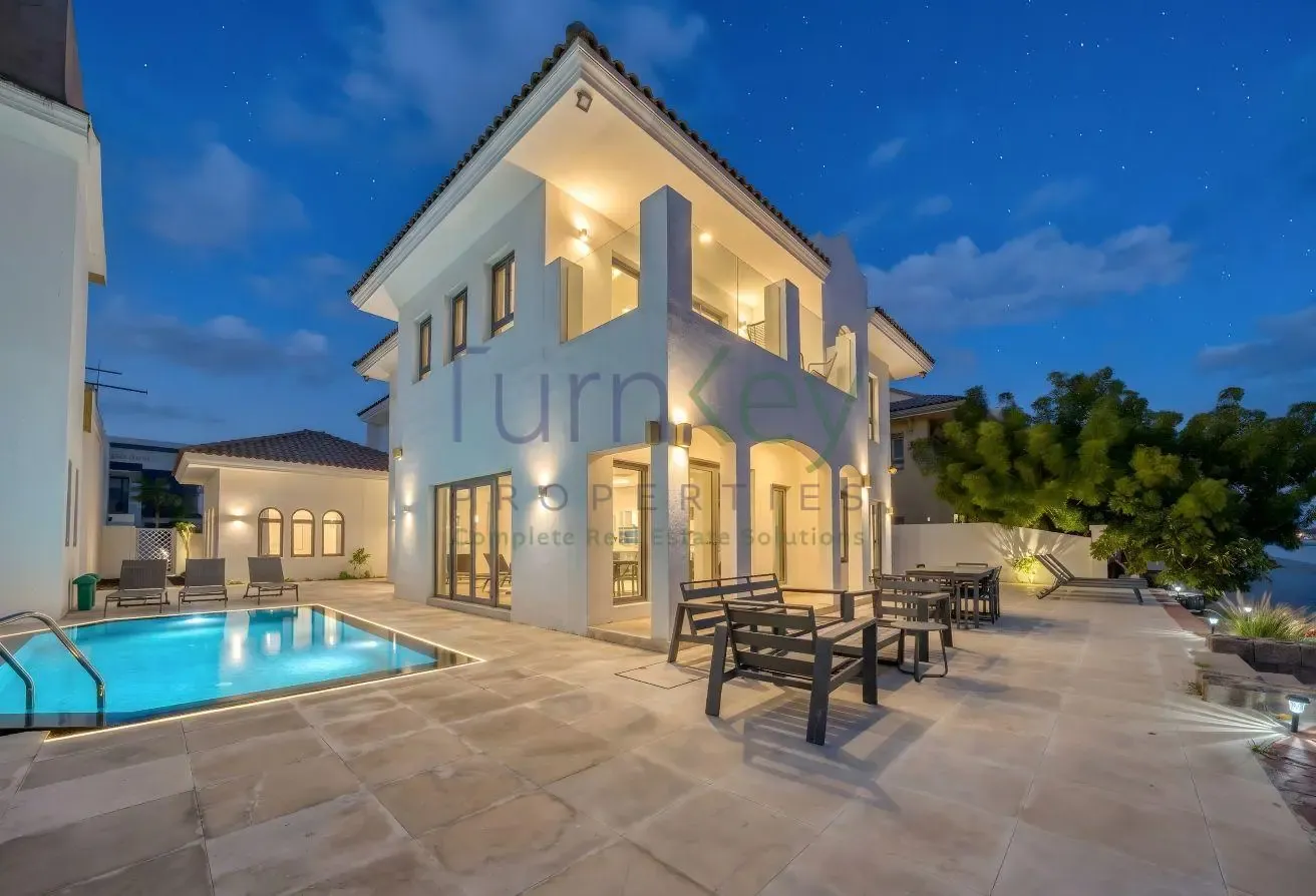 HIGH NUMBER I FULLY RENOVATED I FULLY FURNISHED