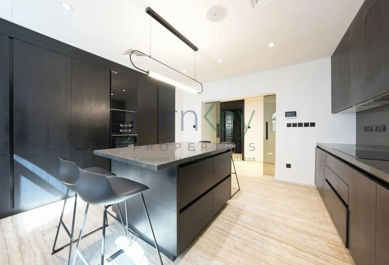 HIGH NUMBER I FULLY RENOVATED I FULLY FURNISHED