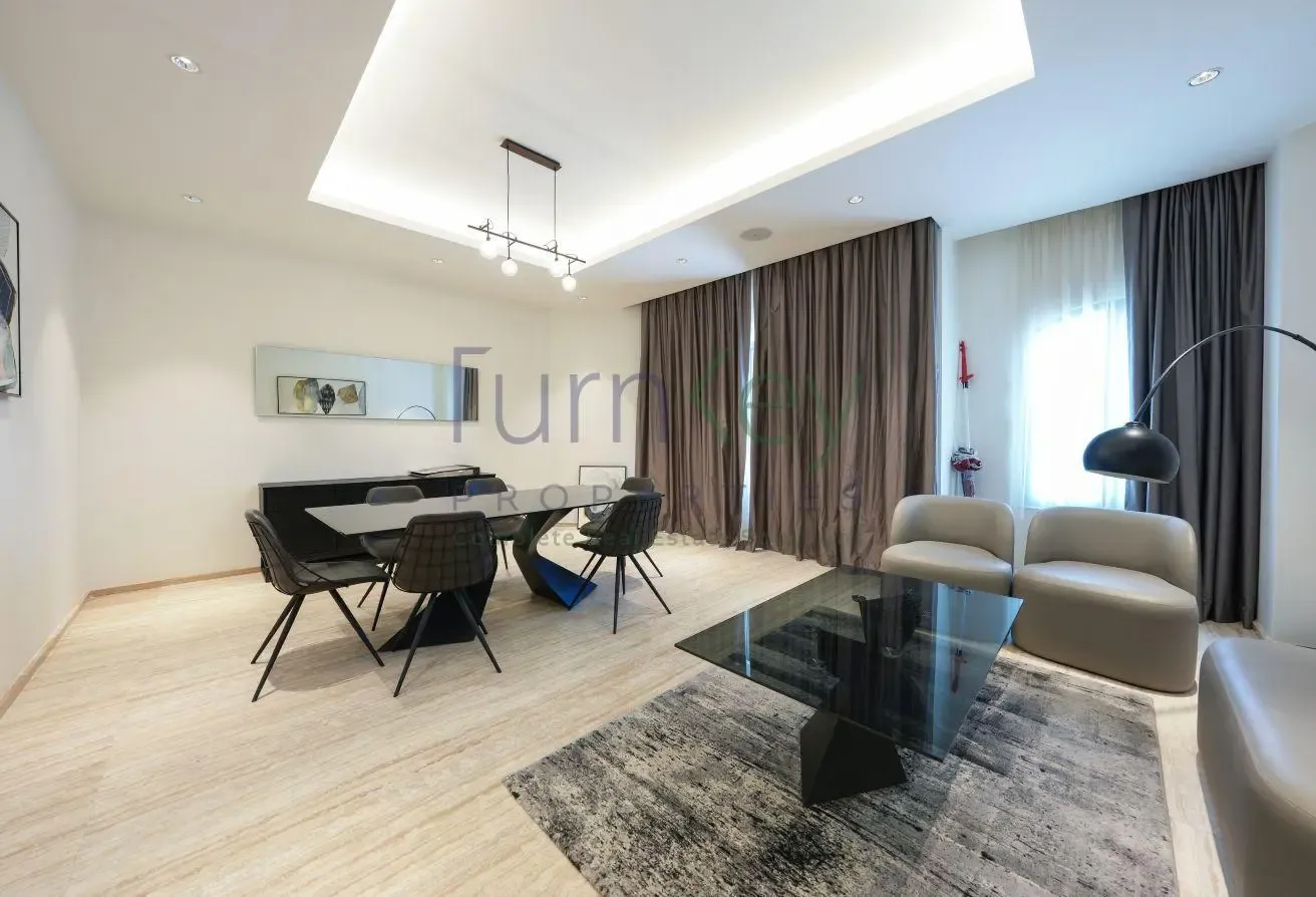 HIGH NUMBER I FULLY RENOVATED I FULLY FURNISHED