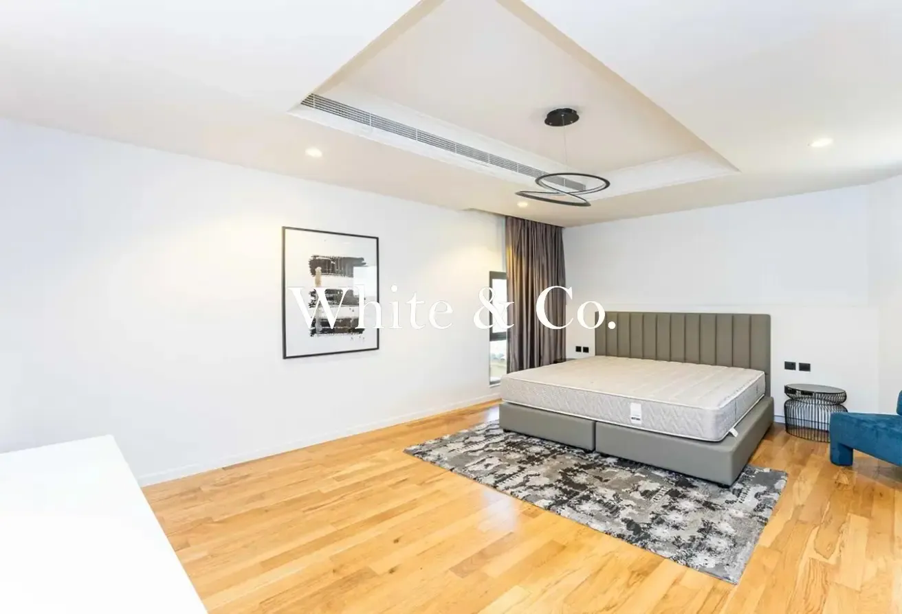 High Number|Upgraded+Skyline View| Vacant