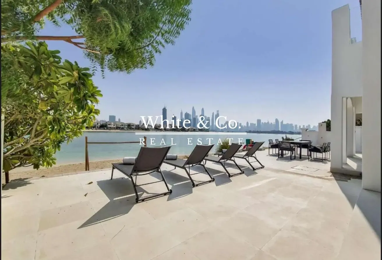 High Number|Upgraded+Skyline View| Vacant