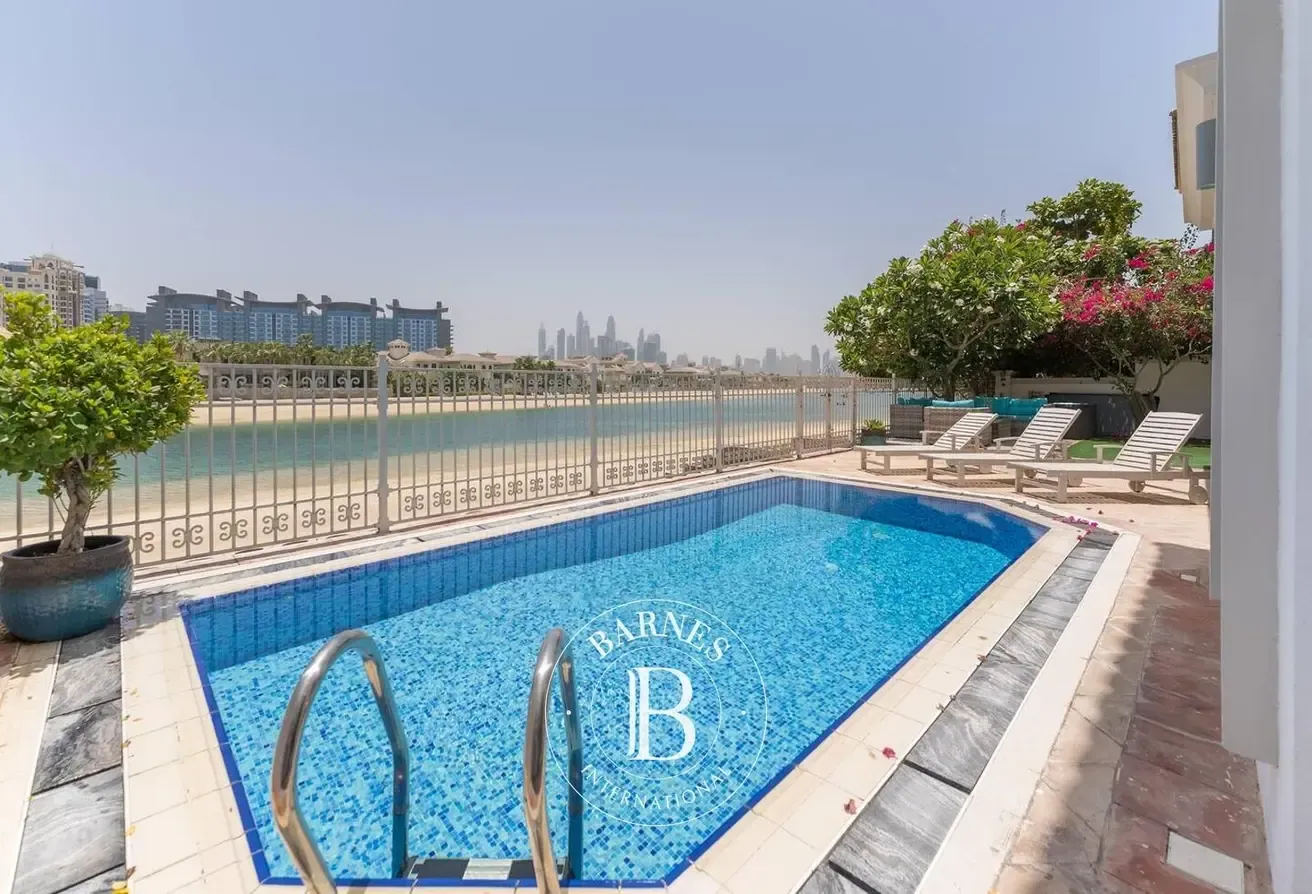 Turnkey Garden Home | Furnished | Palm Living