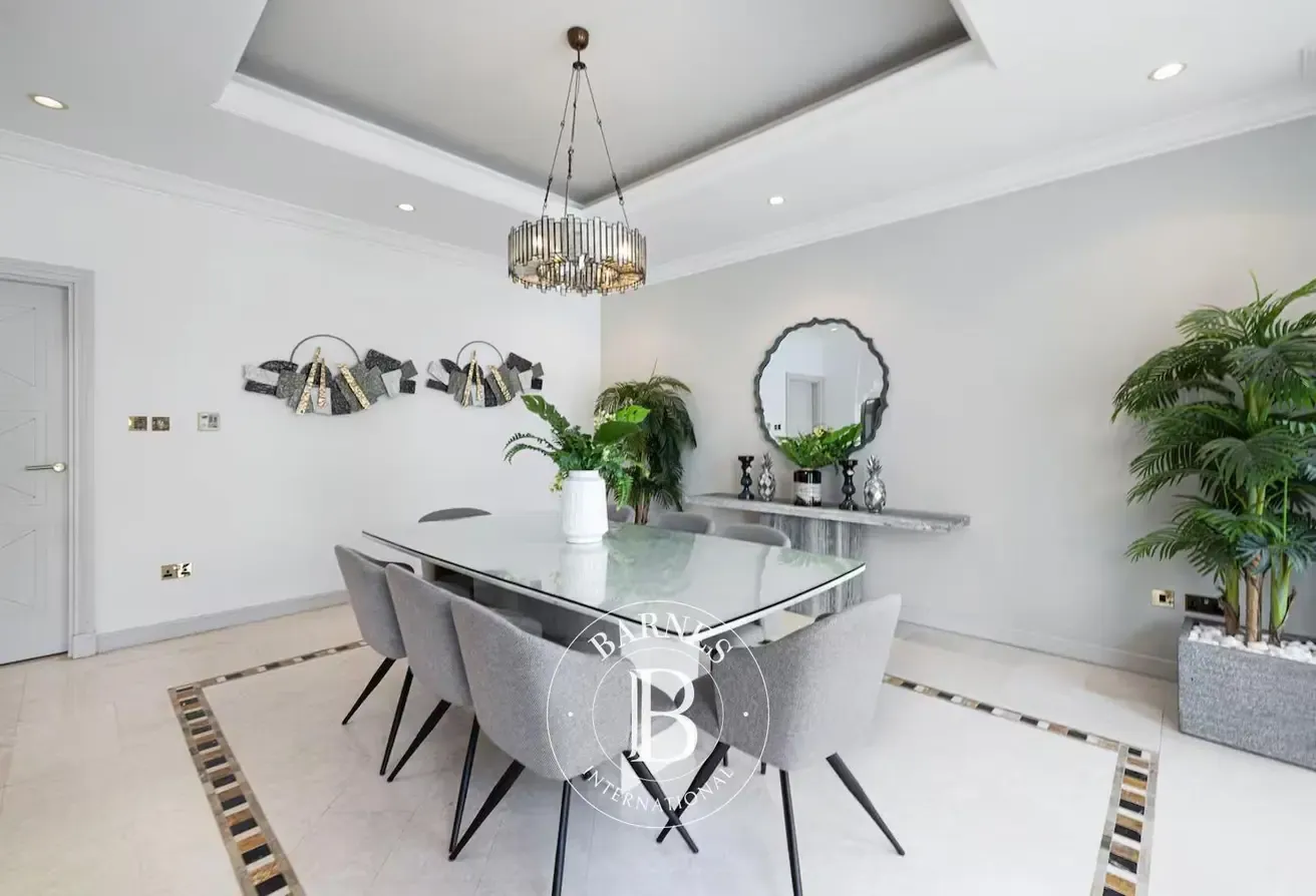 Turnkey Garden Home | Furnished | Palm Living