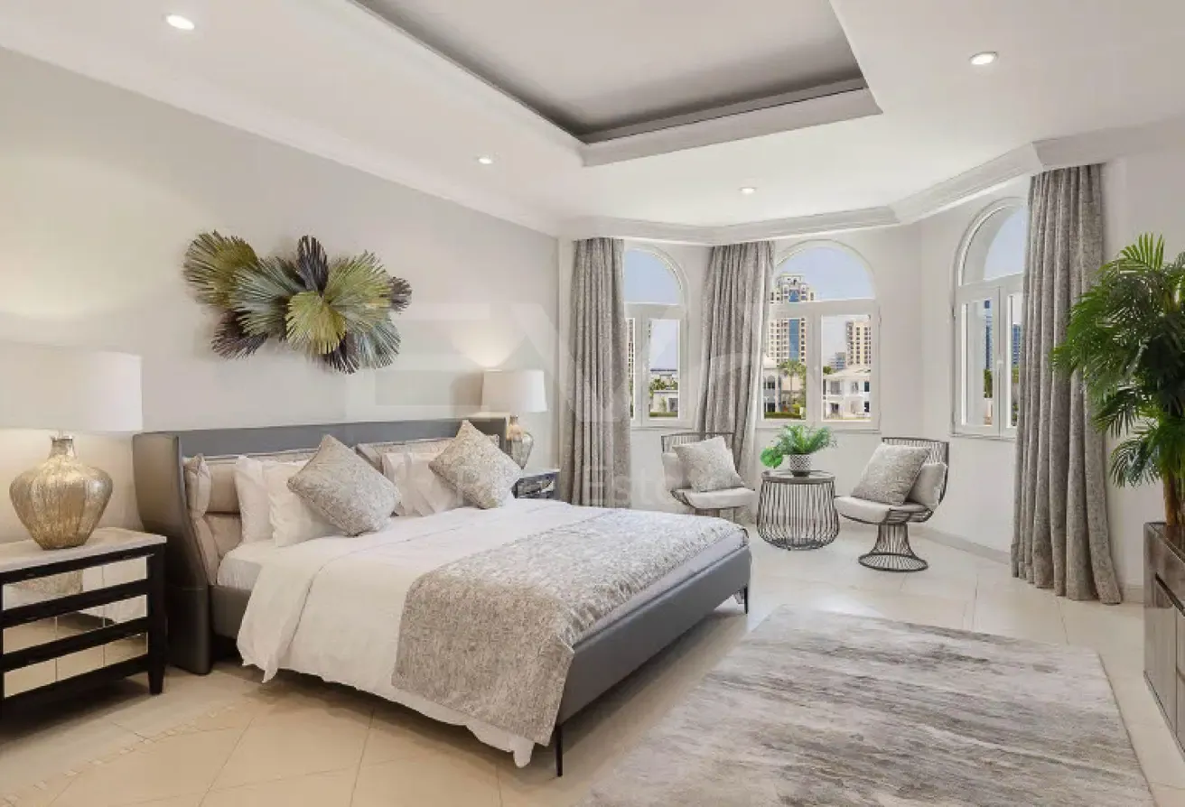 UPGRADED | CENTRAL ROTUNDA | FULLY FURNISHED