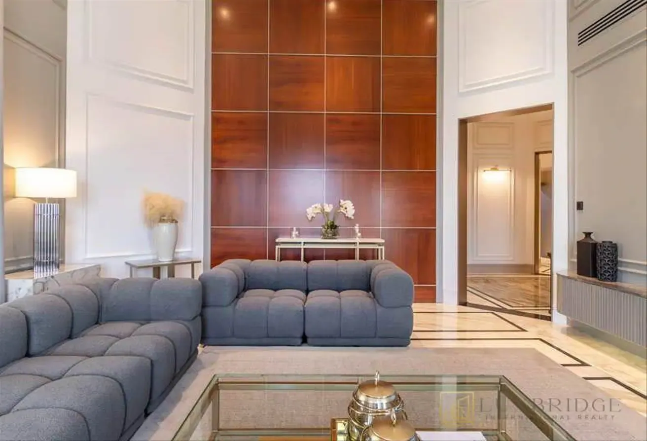 Fully Furnished | Upgraded | Vacant
