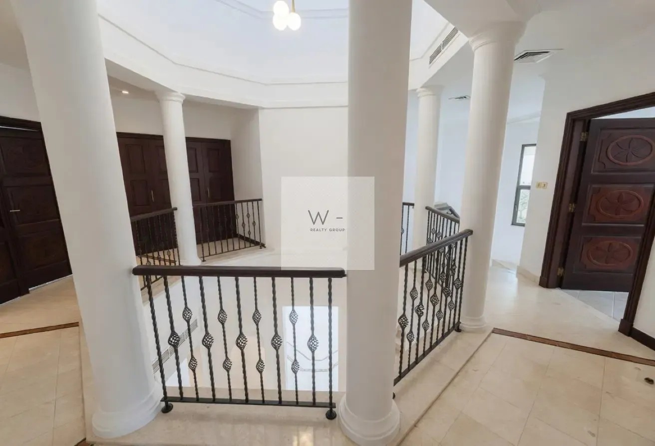 4‑Bedroom Rotunda Villa Skyline views