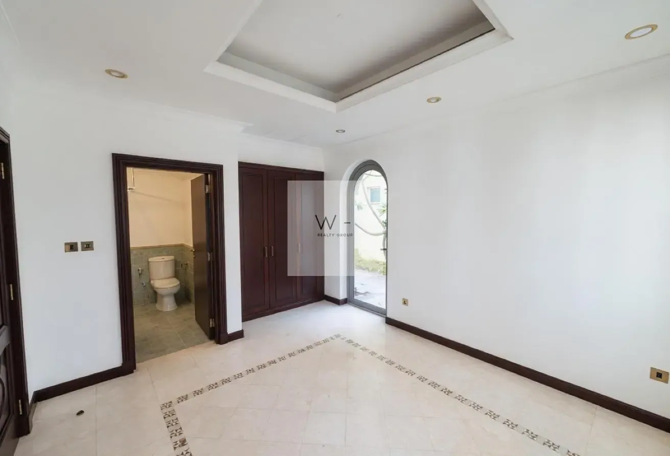 4‑Bedroom Rotunda Villa Skyline views