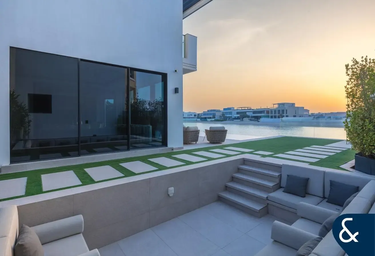 Three Floors | Fully Renovated | Furnished