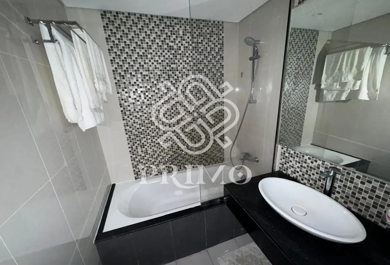 12 cheques | Burj Khalifa View | Fully Furnished