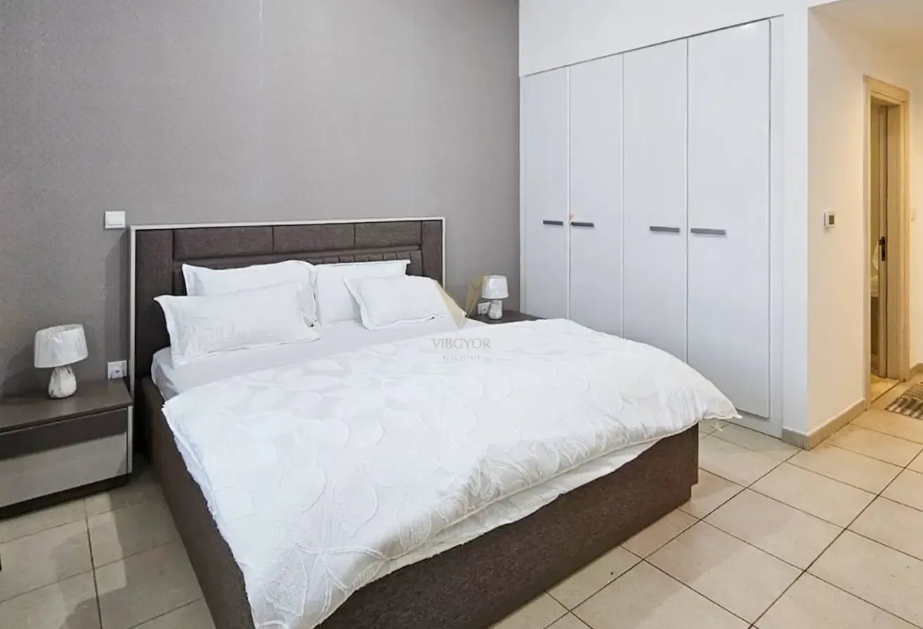 3BR + Maid | Fully Upgraded | Prime Business Bay