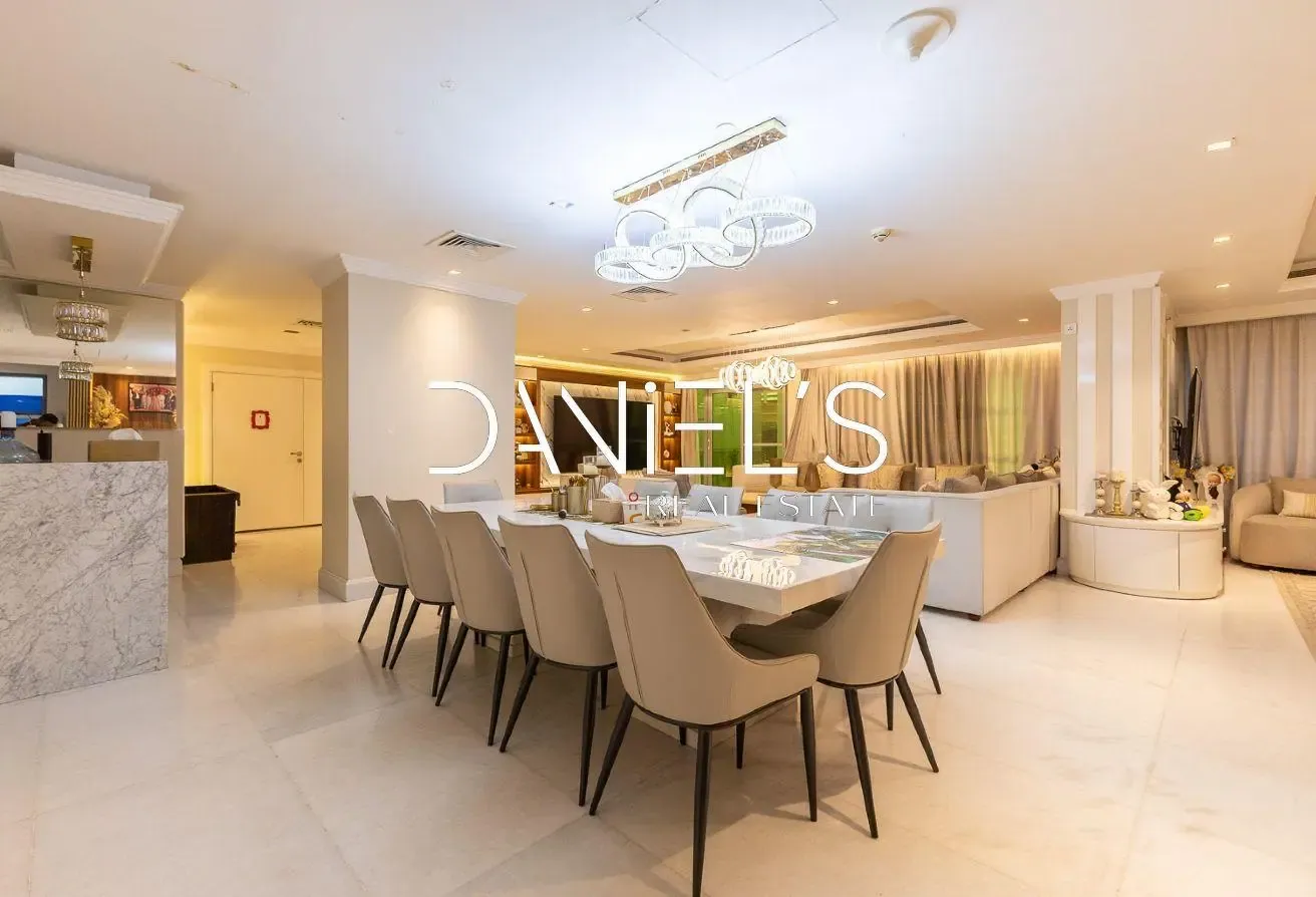 Furnished | Private Garden | Mid August